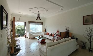 CASA EN VENTA EN FRACCIONAMIENTO LOMAS DE COCOYOC MORELOS