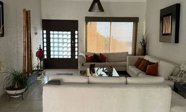 CASA EN VENTA EN FRACCIONAMIENTO LOMAS DE COCOYOC MORELOS