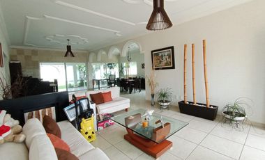 CASA EN VENTA EN FRACCIONAMIENTO LOMAS DE COCOYOC MORELOS