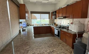 CASA EN VENTA EN FRACCIONAMIENTO LOMAS DE COCOYOC MORELOS