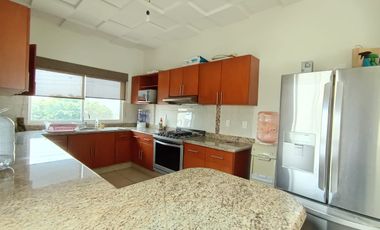 CASA EN VENTA EN FRACCIONAMIENTO LOMAS DE COCOYOC MORELOS