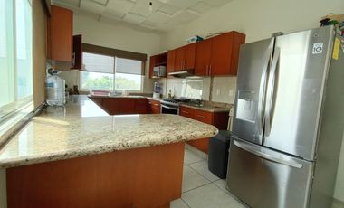 CASA EN VENTA EN FRACCIONAMIENTO LOMAS DE COCOYOC MORELOS