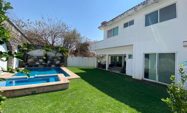 CASA EN VENTA EN FRACCIONAMIENTO LOMAS DE COCOYOC MORELOS