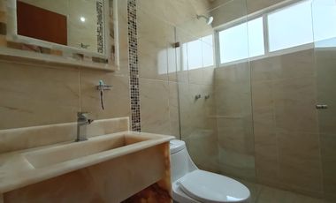 CASA EN VENTA EN FRACCIONAMIENTO LOMAS DE COCOYOC MORELOS