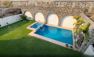 CASA EN VENTA EN FRACCIONAMIENTO LOMAS DE COCOYOC MORELOS