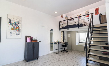 Casa de 3 Niveles en Puerto Vallarta / Mojoneras - Espacio, comodidad y plusvalía