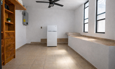 Casa de 3 Niveles en Puerto Vallarta / Mojoneras - Espacio, comodidad y plusvalía