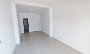 Venta Edificio Rentero con Locales Comerciales frente Universidad Estatal Guayaquil - L39