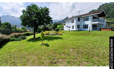 Casa en Arriendo Sector La Mina - Envigado