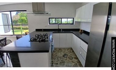 Casa en Arriendo Sector La Mina - Envigado