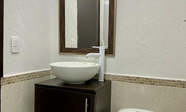 Departamento amueblado, climatizado, 3 recamaras, 2 baños, bi cochera, alberca.Col Vista Alegre