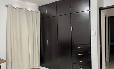 Departamento amueblado, climatizado, 3 recamaras, 2 baños, bi cochera, alberca.Col Vista Alegre