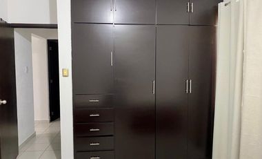 Departamento amueblado, climatizado, 3 recamaras, 2 baños, bi cochera, alberca.Col Vista Alegre