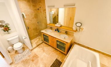 Penthouse Dúplex en El Tigre | Vistas al campo de golf y acceso a amenidades exclusivas