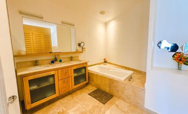 Penthouse Dúplex en El Tigre | Vistas al campo de golf y acceso a amenidades exclusivas