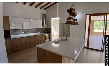 Casa en Arriendo Sector La Mina - Envigado