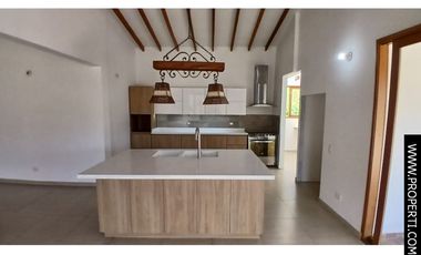 Casa en Arriendo Sector La Mina - Envigado