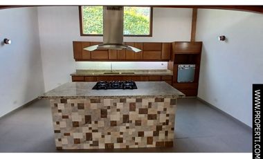 Casa en Arriendo Sector La Mina - Envigado