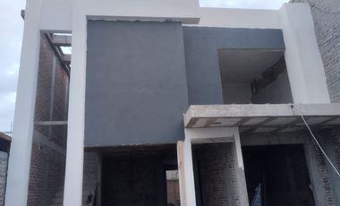 PREVENTA DE CASA EN JARDINES DE ATIZAPAN