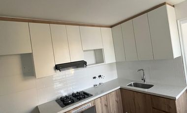 ALQUILER O VENTA HERMOSO DEPARTAMENTO CON VISTA PANORÁMICA, TOTALMENTE REMODELADO EN SAN ISIDRO LAS PALMERAS