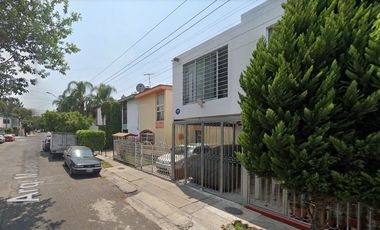CASA EN VENTA EN MIRAVALLE GUADALAJARA JALISCO