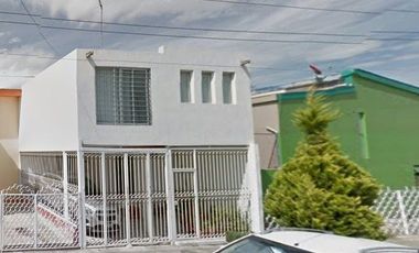 CASA EN VENTA EN MIRAVALLE GUADALAJARA JALISCO