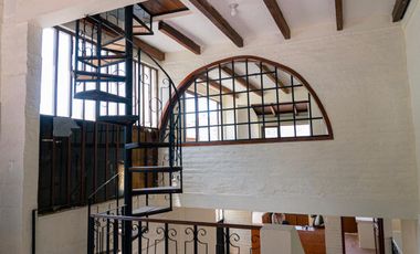 CASA EN VENTA, SECTOR EL INCA, VIA PRINCIPAL