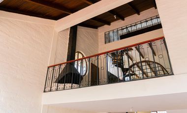 CASA EN VENTA, SECTOR EL INCA, VIA PRINCIPAL