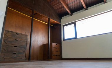 CASA EN VENTA, SECTOR EL INCA, VIA PRINCIPAL