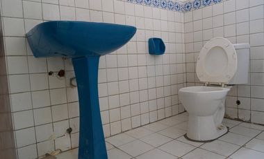 CASA EN VENTA, SECTOR EL INCA, VIA PRINCIPAL