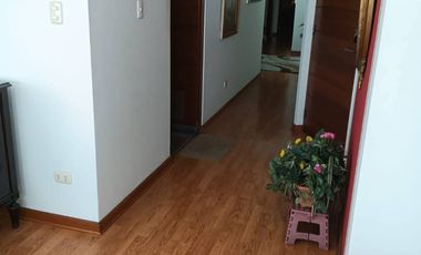 VENDO EXCELENTE DEPARTMENTO EN AV. HIGUERETA SURCO. INFORME ANA MARIA ALZAMORA CEL 999-759----