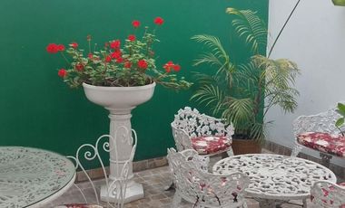 VENDO EXCELENTE DEPARTMENTO EN AV. HIGUERETA SURCO. INFORME ANA MARIA ALZAMORA CEL 999-759----