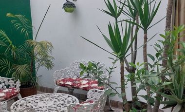 VENDO EXCELENTE DEPARTMENTO EN AV. HIGUERETA SURCO. INFORME ANA MARIA ALZAMORA CEL 999-759----