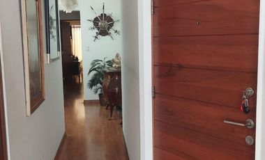 VENDO EXCELENTE DEPARTMENTO EN AV. HIGUERETA SURCO. INFORME ANA MARIA ALZAMORA CEL 999-759----