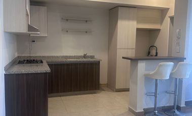 Departamento en planta baja con amplio jardin