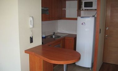 ARRIENDO DPTO 1 DORMITORIO 1 BAÑO / METRO SANTA ANA