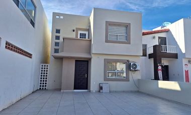 VENTA DE CASA EN HACIENDA  DEL NOGAL (JARDINES DE ARAGON)