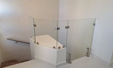 VENTA DE CASA EN HACIENDA  DEL NOGAL (JARDINES DE ARAGON)