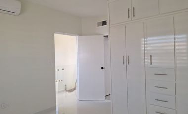 VENTA DE CASA EN HACIENDA  DEL NOGAL (JARDINES DE ARAGON)