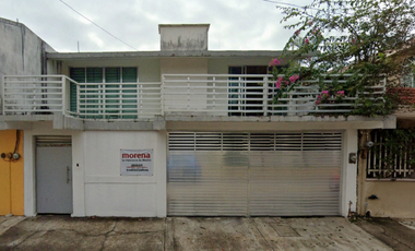 SE VENDE CASA EN COL. MARIA DE LA PIEDAD COATZACOALCOS VERACRUZ