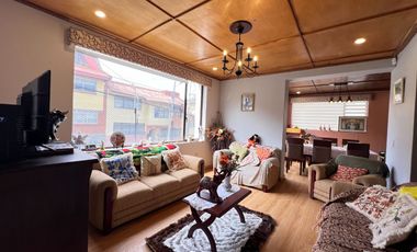 En venta casa en Azogues-a 300m del parque central