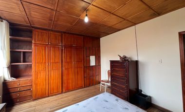 En venta casa en Azogues-a 300m del parque central