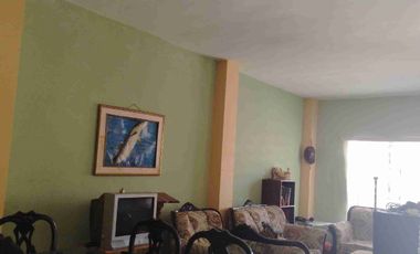 En Venta Casa con siete dormitorios Punta Blanca Ecuador