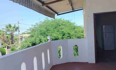En Venta Casa con siete dormitorios Punta Blanca Ecuador