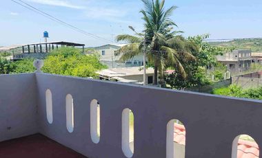En Venta Casa con siete dormitorios Punta Blanca Ecuador