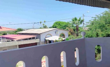 En Venta Casa con siete dormitorios Punta Blanca Ecuador