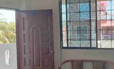 En Venta Casa con siete dormitorios Punta Blanca Ecuador