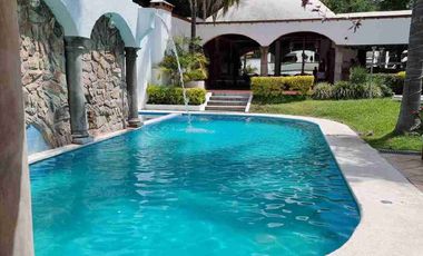 VENDO HOTEL BOUTIQUE EN TEPOZTLAN, MORELOS DE 11 HABITACIONES