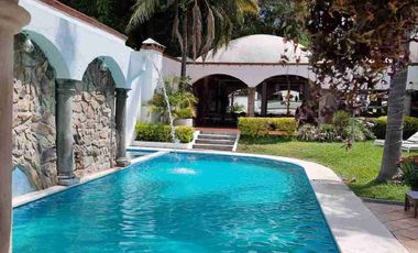 VENDO HOTEL BOUTIQUE EN TEPOZTLAN, MORELOS DE 11 HABITACIONES