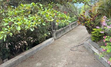 Propiedad en venta con 5.000m2 de terreno plano en el Valle de Yunguilla - Santa Isabel Ec.